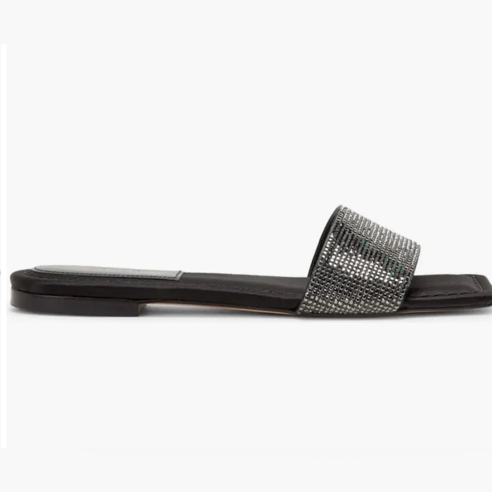 Good American Crystal Crush Standout Slide
Sandal - Picture 5 of 13